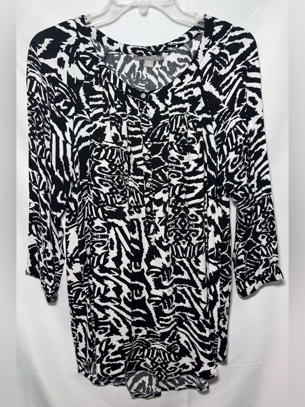Valerie Stevens Black & White Tunic Style Top